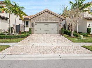 11821 SW 13th Ct, Pembroke Pines, FL 33025