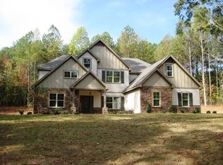 109 Stonegate Trl, Carrollton, GA 30116