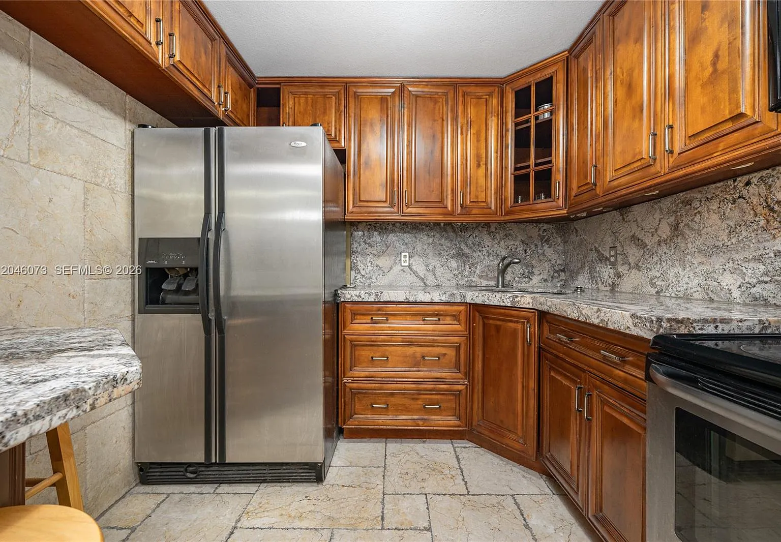 Desoto Park Condo — Photo 4