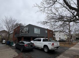 918 McLean St, Halifax, NS B3H 2V1