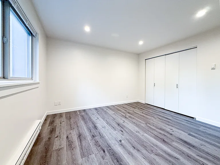 14332 Lenora Pl N #202 — Photo 9