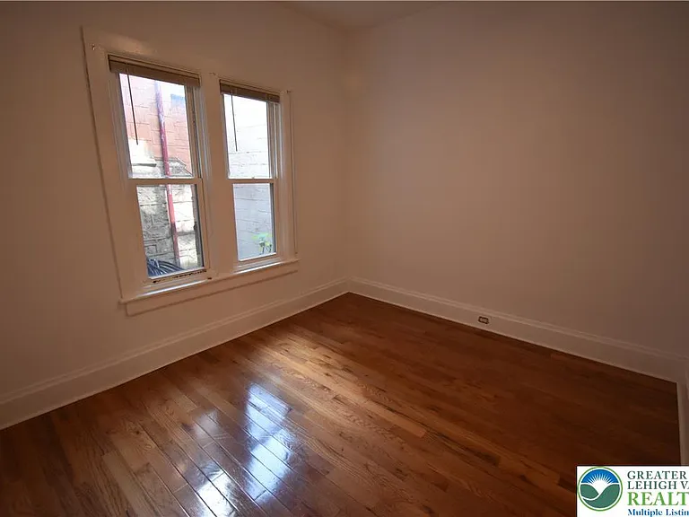217 Spring Garden St #101 — Photo 9