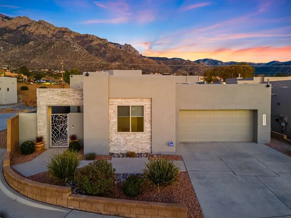 9520 Ridge Vista Dr NE, Albuquerque, NM 87122
