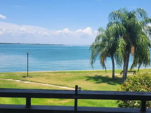 121 1st St E APT 108, Tierra Verde, FL 33715