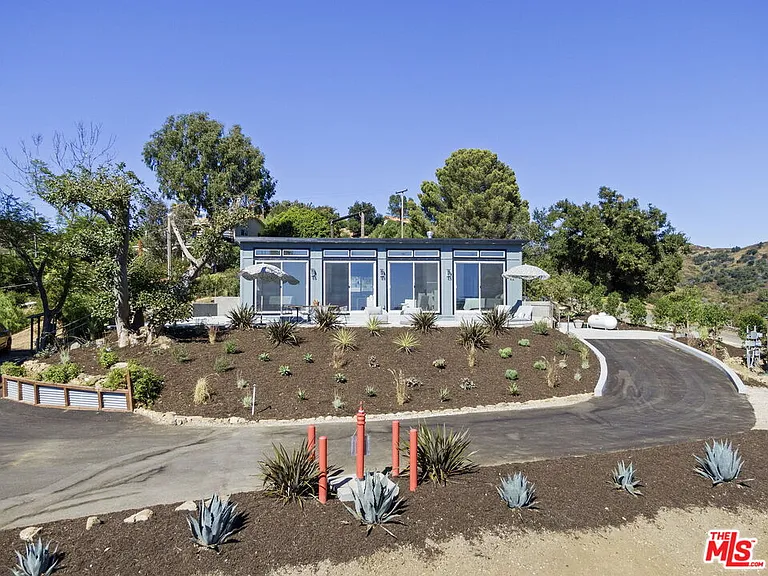 3065 S South Foose Rd — Photo 3