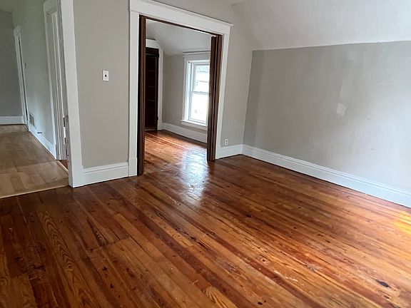 4th image of 14 Palmer Pl #2