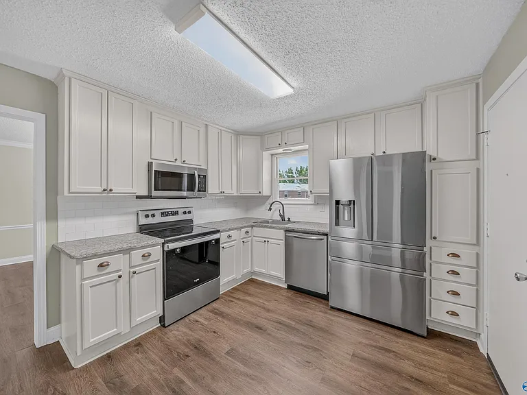 1208 Willowbrook Dr SE #C — Photo 5