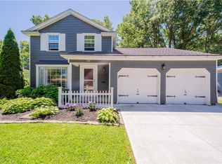 23801 Ambour Dr, North Olmsted, OH 44070