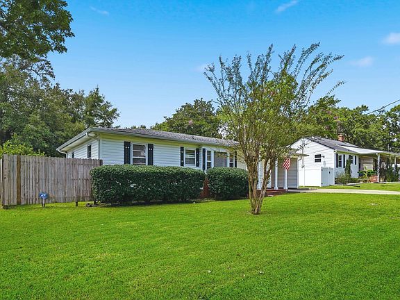 4th image of 409 Palmetto St.