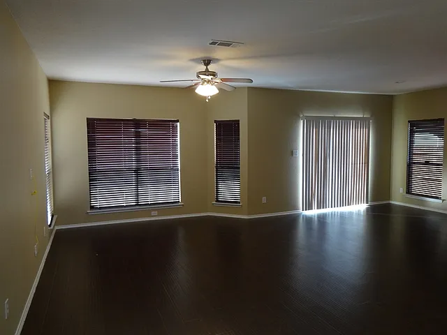 6001 Melanie Dr — Photo 5