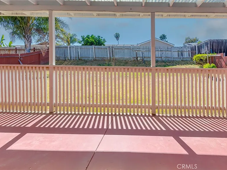 633 Elaine Ave — Photo 7