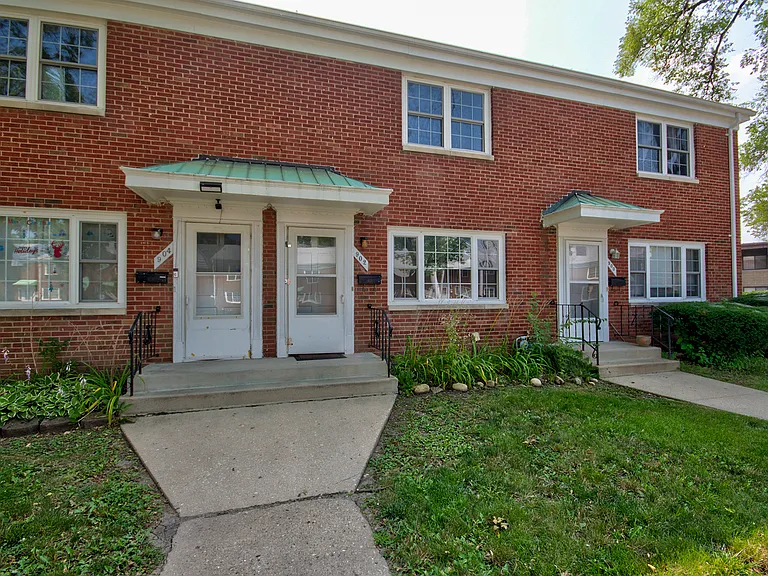 934 Northside Dr — Photo 1