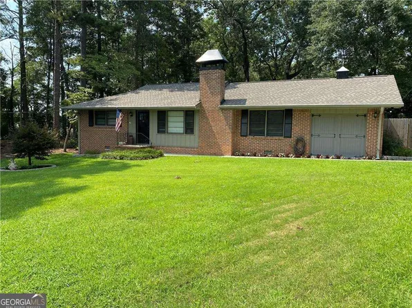 3727 Rainbow Cir, Snellville, GA 30039