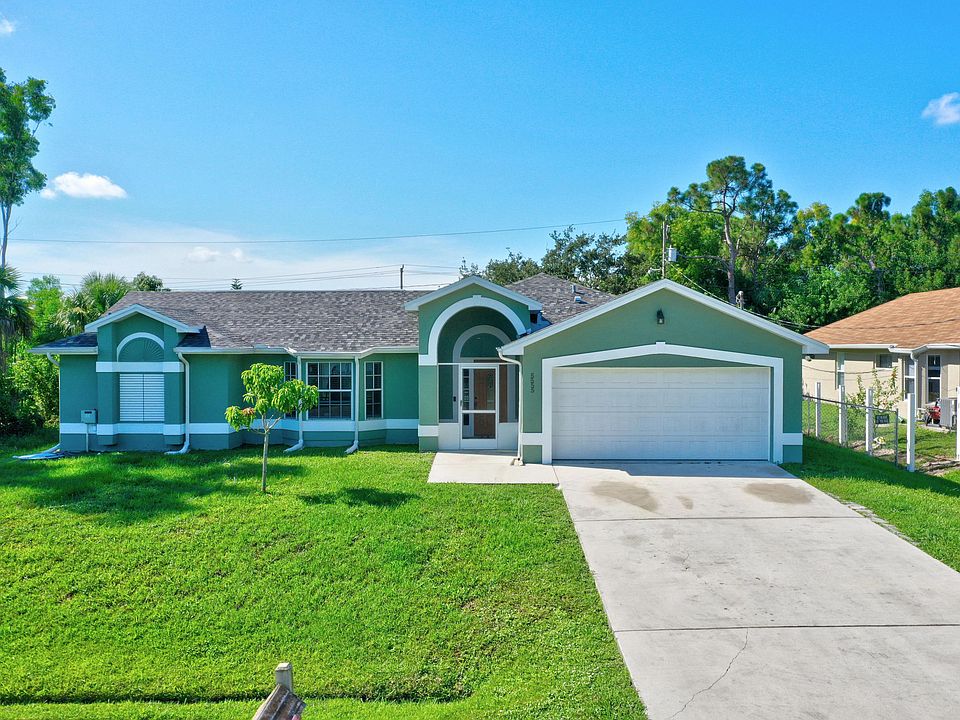 Home For Sale In Port Saint Lucie