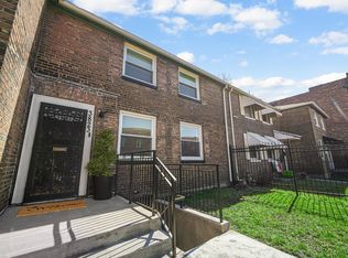 3823 S Calumet Ave, Chicago, IL
