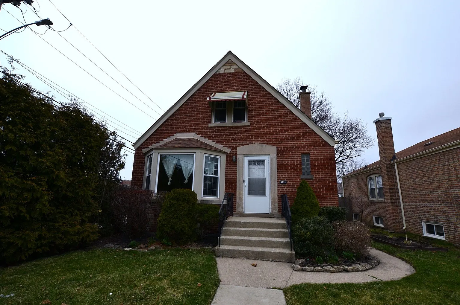 9521 S Mozart Ave photo 1