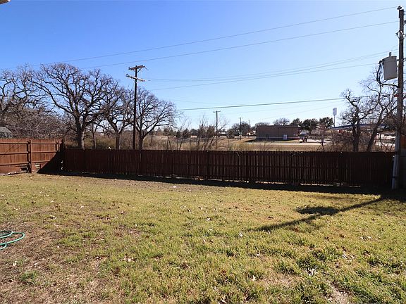 5th image of 3708 Fort Hunt Dr