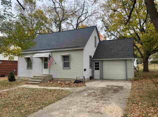 1907 Denver Ave, Spirit Lake, IA 51360