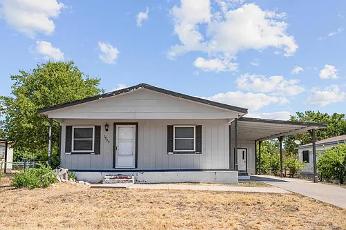 1505 Elyse Dr Photo 1