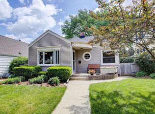 3688 S Lenox St, Milwaukee, WI 53207