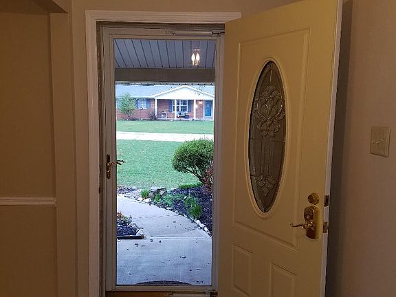 4th image of 10366 Badgley Dr