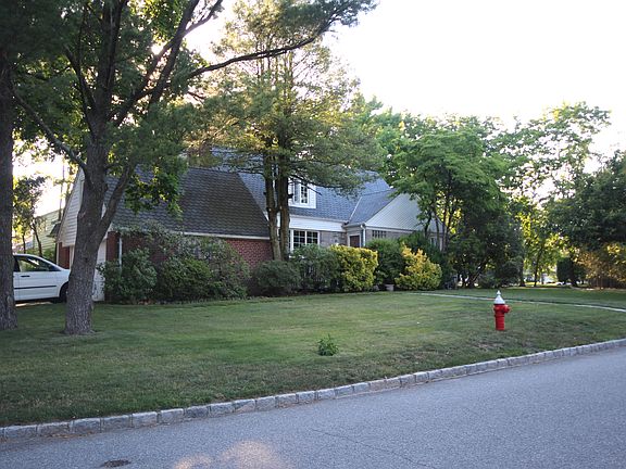 2nd image of 415 Titus Way