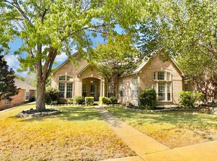 2301 Mermaid Cir, Rowlett, TX 75088