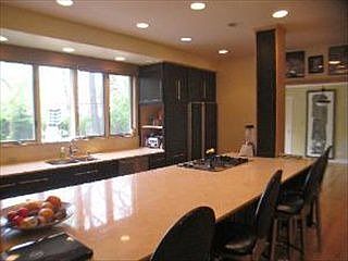 2nd image of 1402 Park Ave