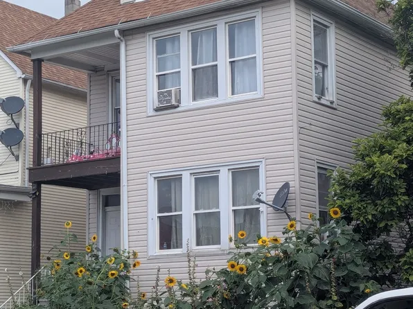 7548 W 61st St, Summit Argo, IL 60501