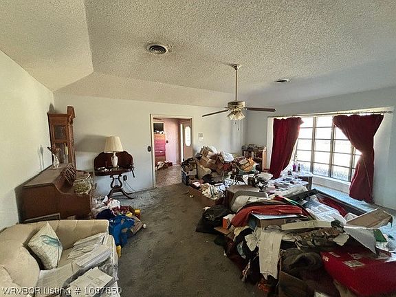 3rd image of 10201 Seven Oaks Rd