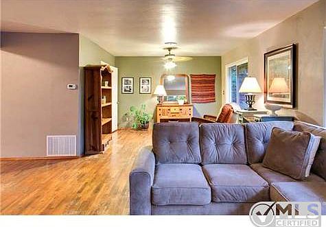 5th image of 68 Casselman Pl