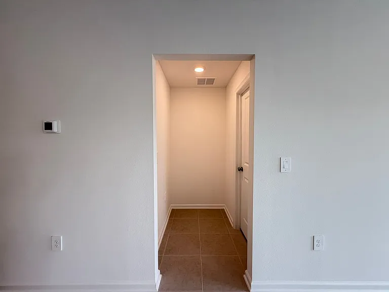 1116 Tyler Loop — Photo 31