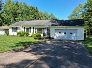 8363 Abbey Rd, North Royalton, OH 44133