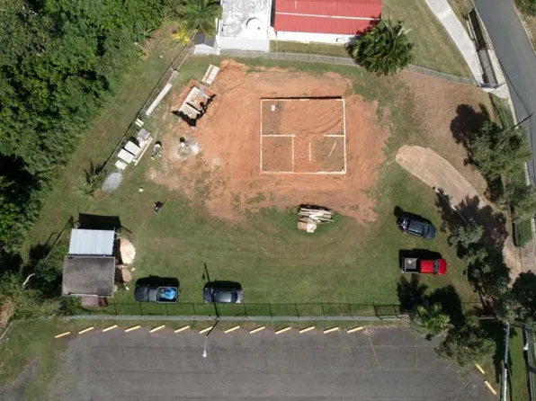 Calle 1 Solar #2, Bayamon, PR 00956