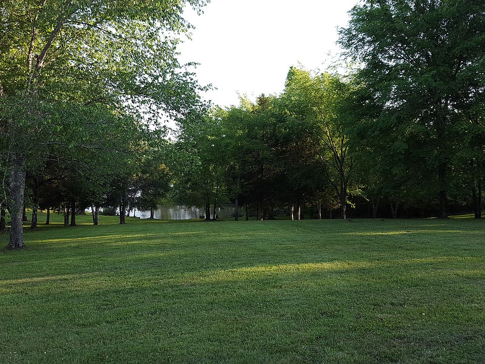 1st image of Edgelake Dr