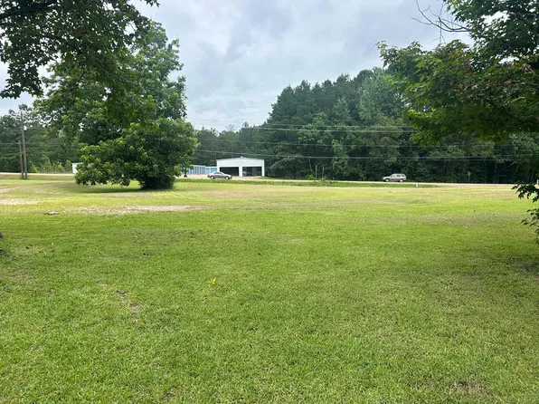 515 Highway 11 N, Ellisville, MS 39437