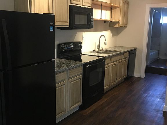 4th image of 22234 Fm 306 APT 102