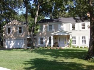 4 Reliance Ln, Lincolnshire, IL