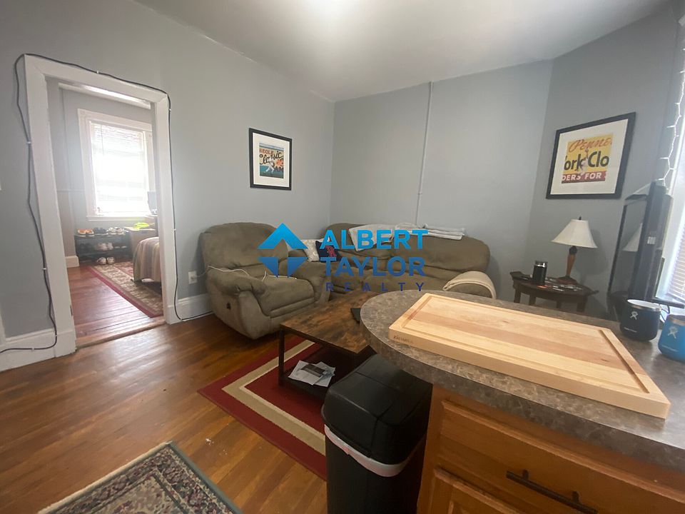 1st image of 881 Huntington Ave APT 7