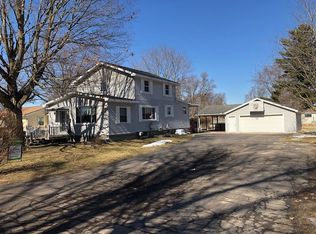 250 Center Ct, Jackson, MI 49201