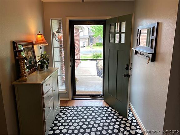 4th image of 9909 N 117th East Ave