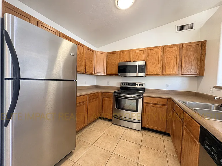 3422 N Fontana Ave #2 — Photo 7