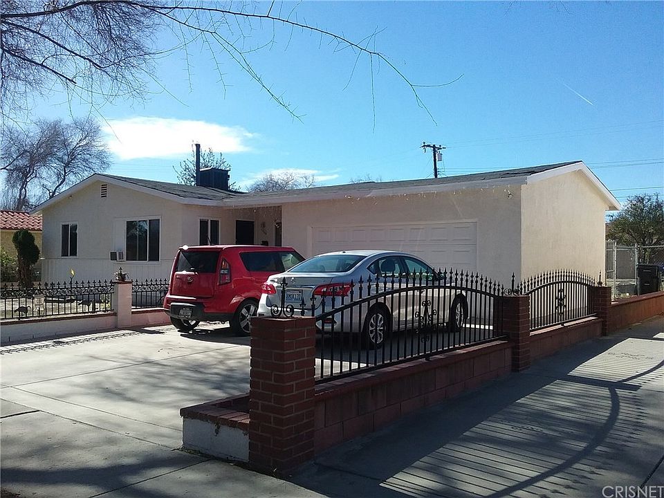 1st image of 1454 Hancock St