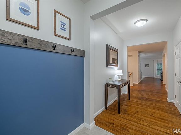 2nd image of 509 Country Chase Dr