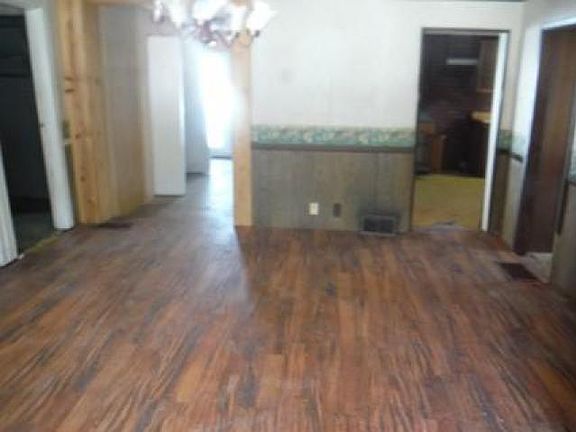2nd image of 13319 N Dr N