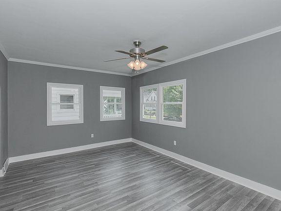 4th image of 1519 29 1/2 St