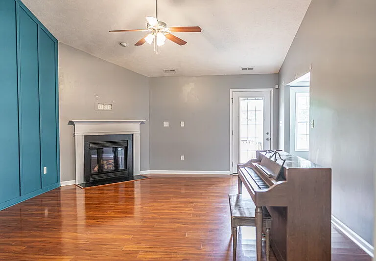 289 Strike Eagle Dr — Photo 4