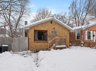 2406 Hermon Ave, Zion, IL 60099