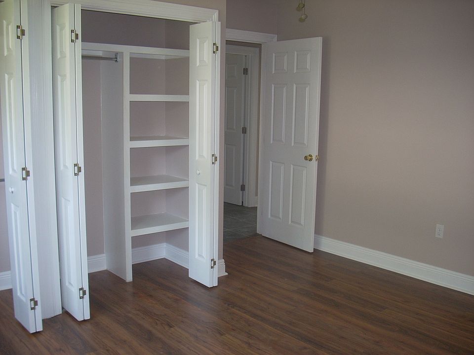 2nd image of 6519 Douglas St