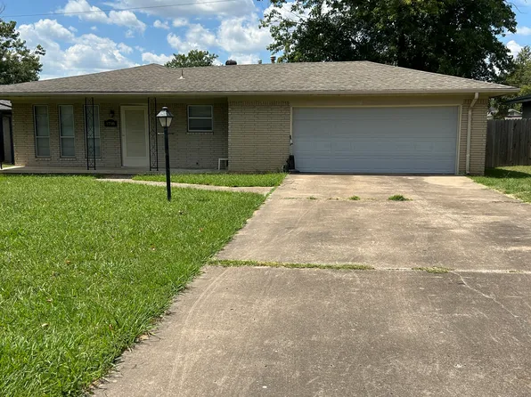 1718 S 114th Ave E, Tulsa, OK 74128